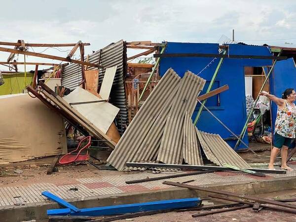 Crónica / Sarambi oiko con temporal en Asu
