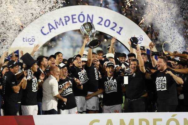 Crónica / OLIMPIA ¡SUPERCAMPEÓN!
