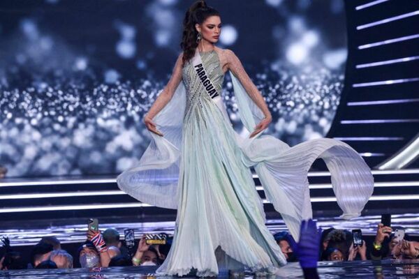 Nadia Ferreira hace historia en Miss Universo 2021