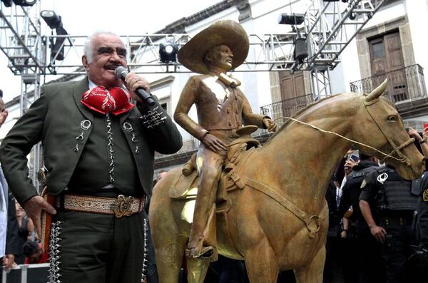 Vicente Fernández, las canciones del “santo patrono de la música ranchera” - Música - ABC Color