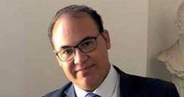La Nación / Precandidato plantea mejorar la Justicia
