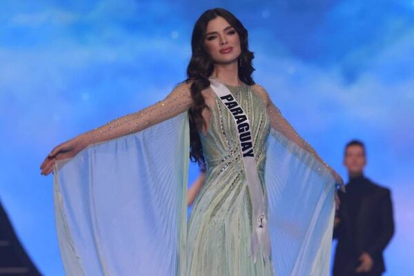 Nadia Ferreira deslumbró en Miss Universo 2021