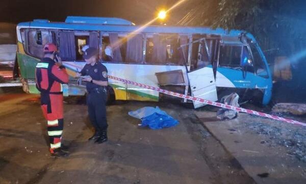 Tras vuelco de bus mujer pierde la vida en Capiatá – Prensa 5