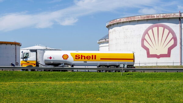 Los accionistas de Shell apoyan fusionar su sede neerlandesa con Londres