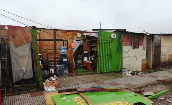 Diario HOY | SEN asiste a familias de la Chacarita afectadas por el temporal