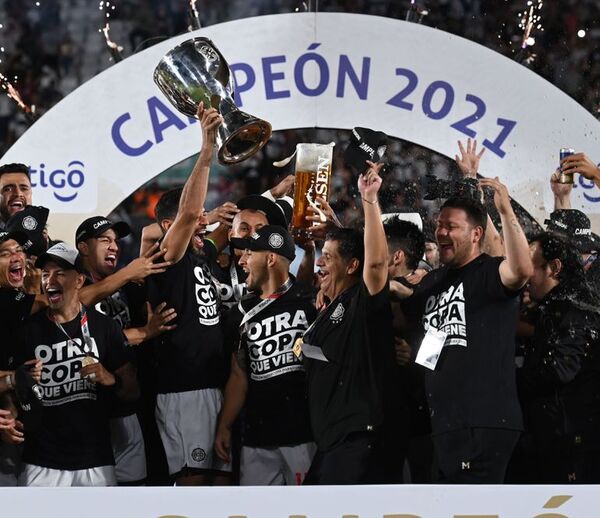 “Faltarán palabras para destacar el rendimiento del plantel” - Olimpia - ABC Color