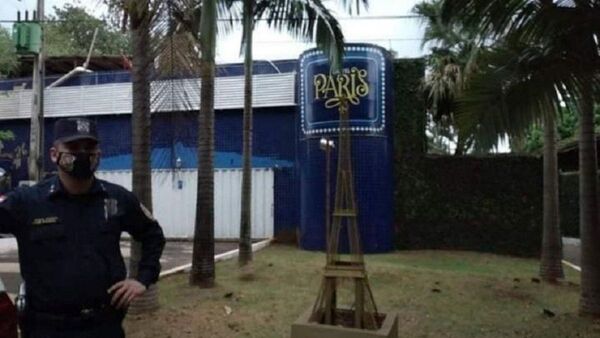Somnileras roban auto de vendedores de pesebres en motel