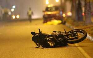 Choque entre motociclistas deja un joven de 21 años muerto - La Clave