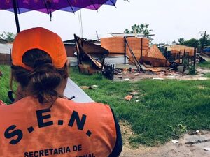 Asisten a familias afectadas de la Chacarita