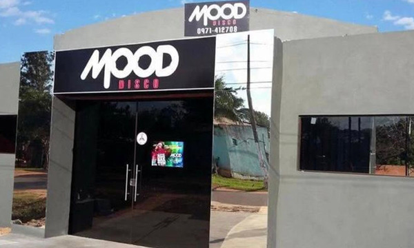 Hieren a joven frente a una discoteca del barrio Costa Alegre - OviedoPress