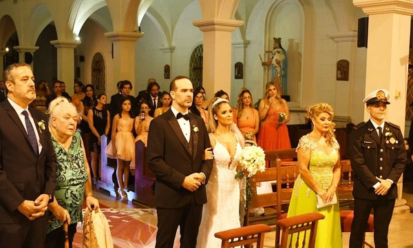 Álvaro Mora y Andrea Urunaga se casaron por iglesia católica - Teleshow