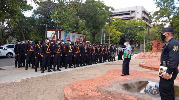 Policía implementa desde hoy hasta el 8 de enero su operativo por fin de año - Nacionales - ABC Color