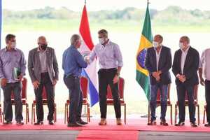 Firman contrato para las obras del Puente que unirá a Carmelo Peralta con Puerto Murtinho - .::Agencia IP::.