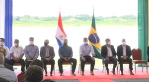 Bolsonaro dejó plantado a Marito en Carmelo Peralta a causa de la lluvia