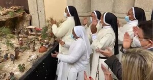 Monjas de Kenia revolucionan un convento español con un villancico de Navidad en lengua africana - SNT