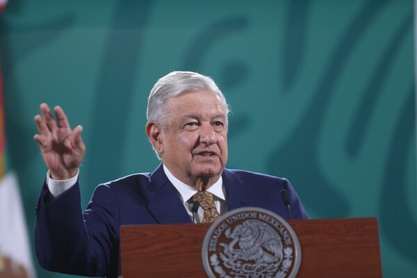 López Obrador defiende apoyo de 20.000 millones de dólares a Pemex - MarketData