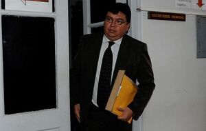 Posponen audiencia preliminar por la compra de equipos inservibles de espionaje para la Senad - Nacionales - ABC Color