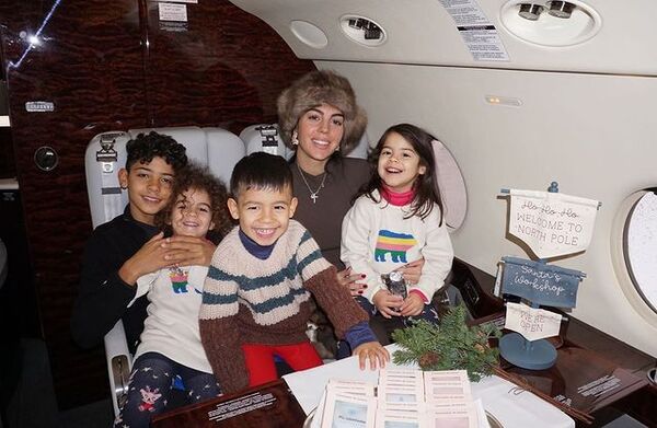 Los hijos de Cristiano Ronaldo viajaron al Polo Norte para vivir la magia de la Navidad - Gente - ABC Color