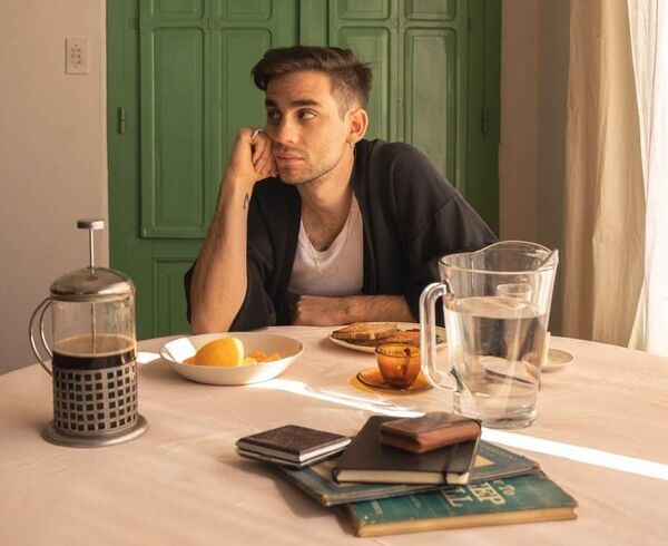 El hijo de Vicentico presenta su álbum debut