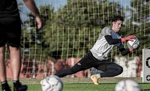 Diario HOY | Libertad: se despide Vangioni y Silva renueva