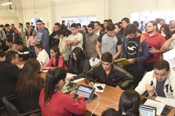 Anuncian feria de empleo con 350 vacancias para el viernes 17 - Nacionales - ABC Color