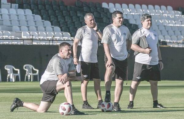 Crónica / CÉSAR BRIZUELA ¡“Falló su corazón” y se convirtió en entrenador!