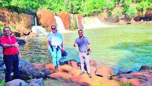 Asfaltan ruta a saltos del Tembey para mejorar el turismo en Yatytay