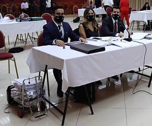Lágrimas de estafados tiñen la conciencia de jueces y fiscales alquilados por mafia de los González Daher – La Mira Digital