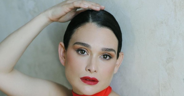 Lali González de actriz a modelo de alta costura