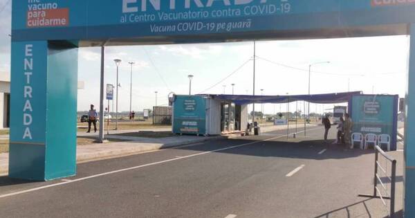 La Nación / Tras tormenta, vacunatorio no abre