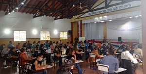 DOCENTES PELEARAN HOY POR UN LUGAR EN EL BANCO DE DATOS - El Observador