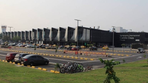 Diario HOY | Dos policías y un agresor mueren en ataque con explosivos en aeropuerto colombiano