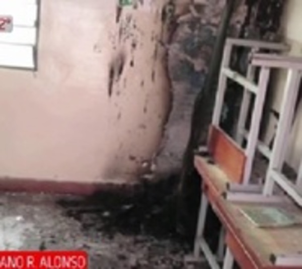 Queman aula de una escuela en Mariano Roque Alonso - Paraguay.com