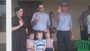 Tras ser liberado Peter Reimer se muestra con su familia