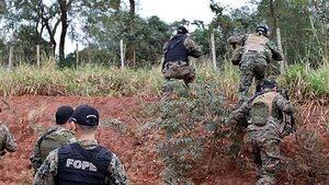 «Celos» entre policías y militares afecta a lucha contra grupos criminales, afirma gobernador | Noticias Paraguay
