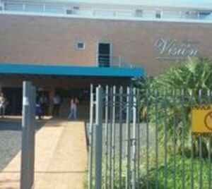 Preso de Tacumbú se fuga aprovechando consulta al oculista - Paraguay.com