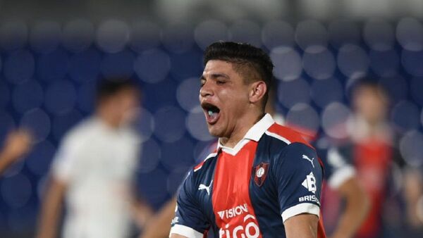 Claudio Aquino, Mejor Jugador y dueño del Mejor Gol