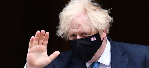 Enorme rebelión conservadora contra Boris Johnson por variante ómicron