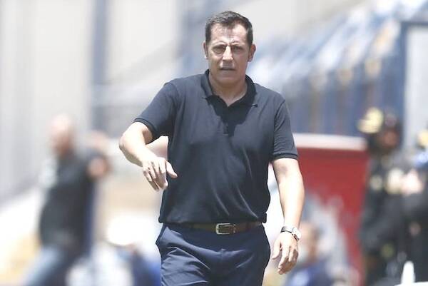 Crónica / MIGUEL ÁNGEL ZAHZÚ: “Armar un buen equipo y dar alegría a la gente”