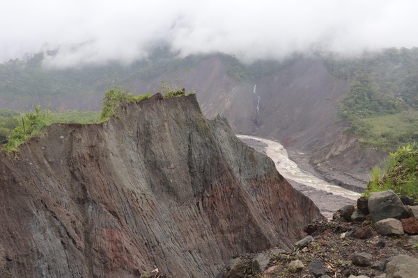 La producción petrolera de Ecuador afectada de nuevo por erosión del río Coca - MarketData