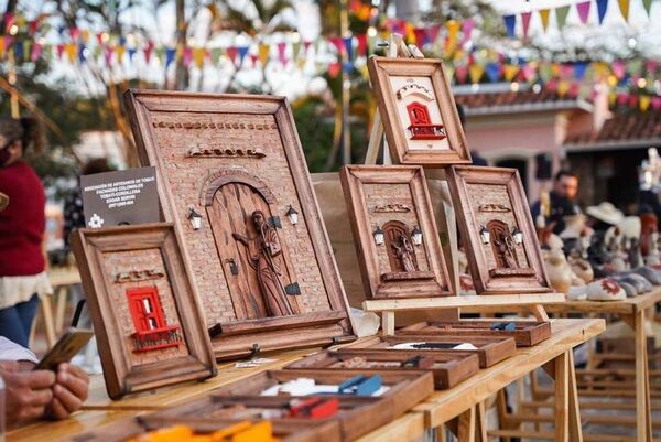 Realizan la feria navideña “Somos Artesanía” - Nacionales - ABC Color