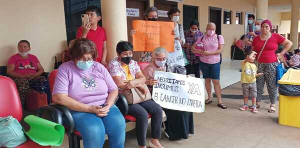 Pacientes oncológicos exigen respuestas a la serie de necesidades que padecen - La Clave
