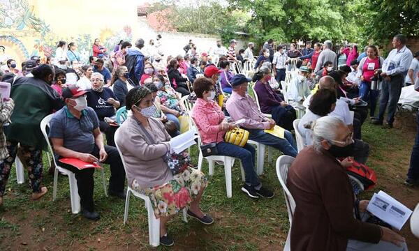 Entregarán 948 tarjetas para adultos mayores en Coronel Oviedo – Prensa 5