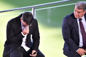 “He decidido dejar de jugar al fútbol profesional”, anunció el ‘Kun’ Agüero entre lágrimas - La Clave