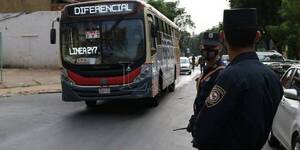 Policía realiza controles en unidades de transporte público y en paradas en el marco del Operativo Paradas Seguras