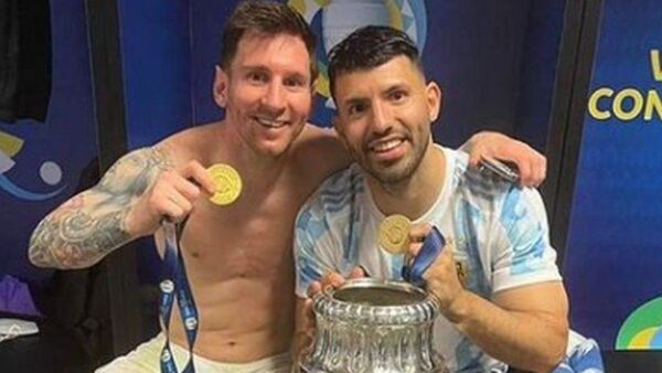 Messi se despide del Kun: "Te voy a extrañar muchísimo"