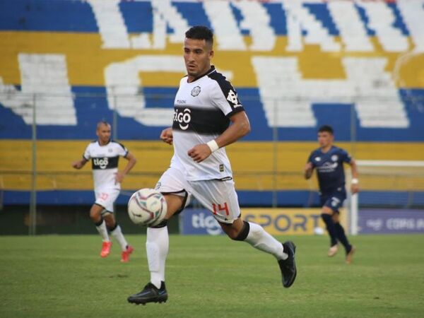 Fernando Cardozo, en la mira del Basel, definirá su futuro tras las vacaciones - Olimpia - ABC Color