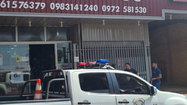 Desconocidos roban maletín con dinero y cheques en Ciudad del Este