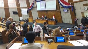 Designar defensor adjunto, la como primera “monedita” a cambio de blanqueo a Hugo Javier - Nacionales - ABC Color