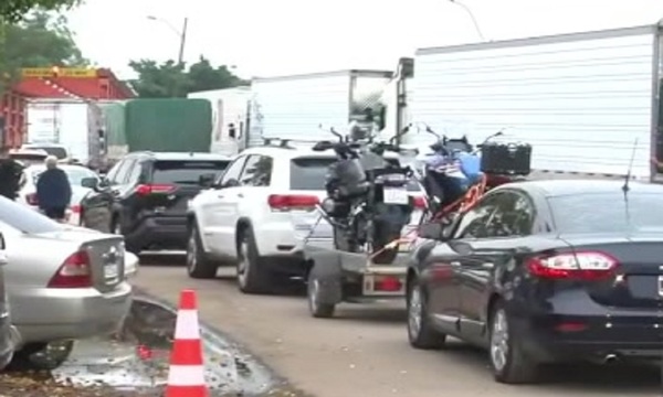 Puerto Falcón: Masivo cruce de personas a la Argentina - SNT